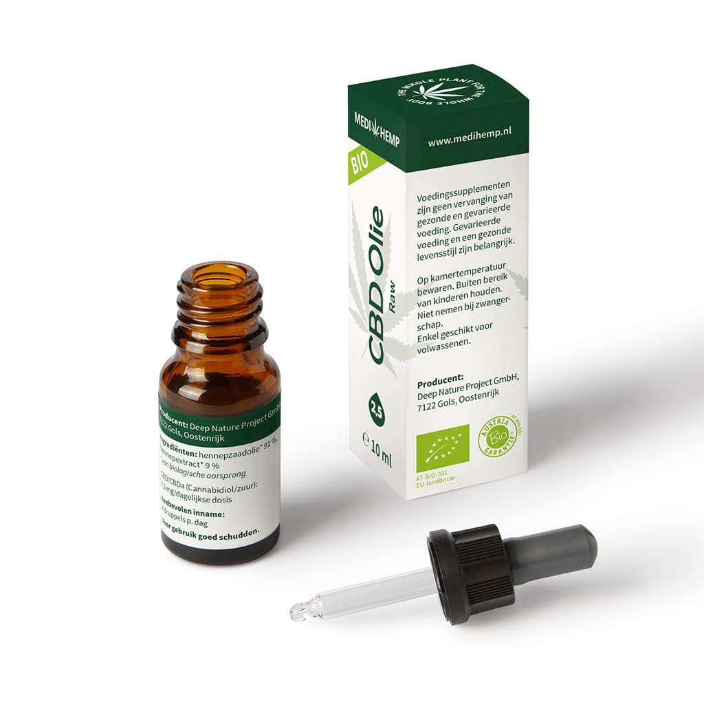 Une bouteille de Medihemp Huile de CBD RAW 2,5% (10ml) à côté d'une boîte.